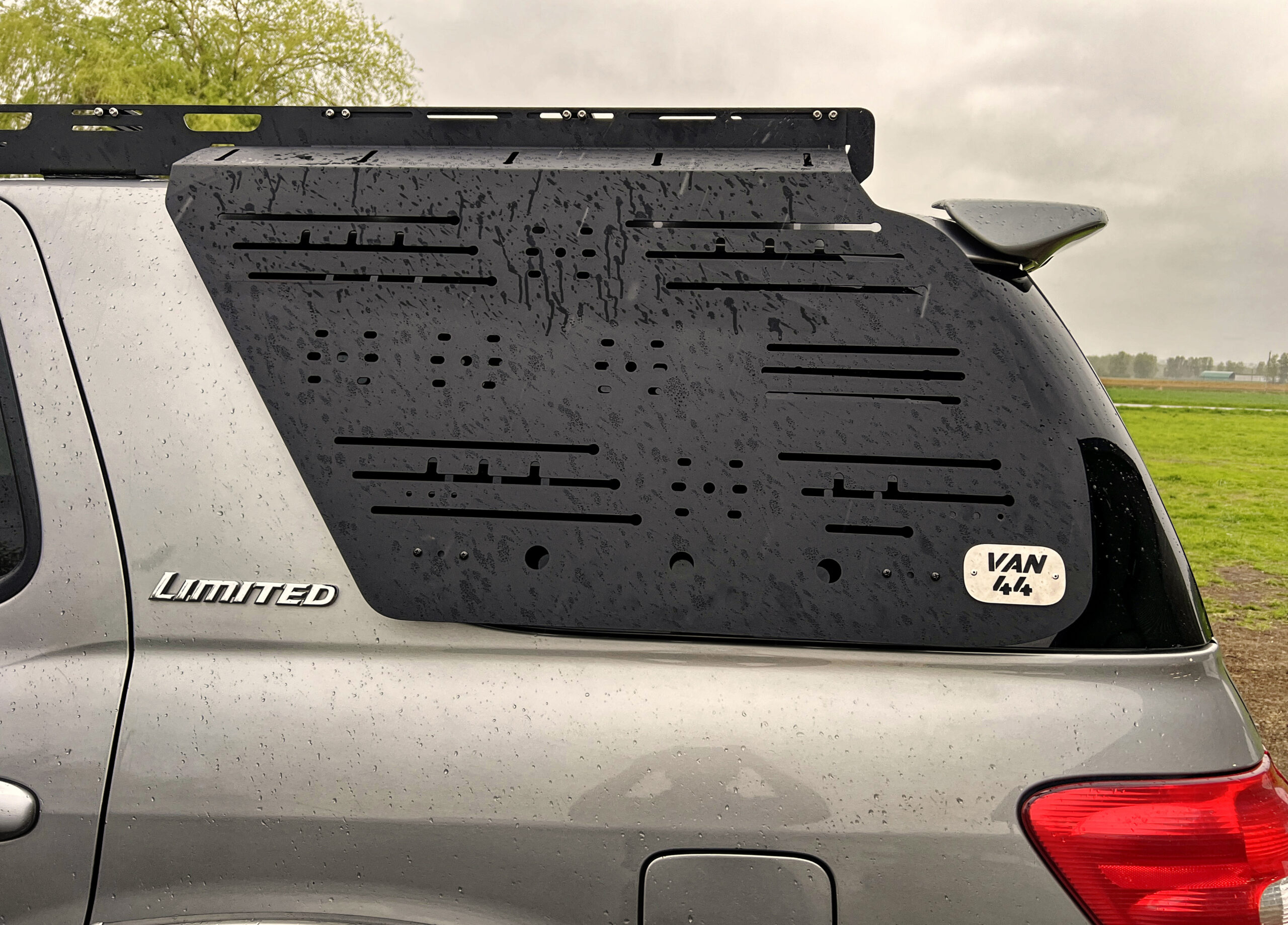 1ST GEN SEQUOIA MOLLE PANEL ORANIZER