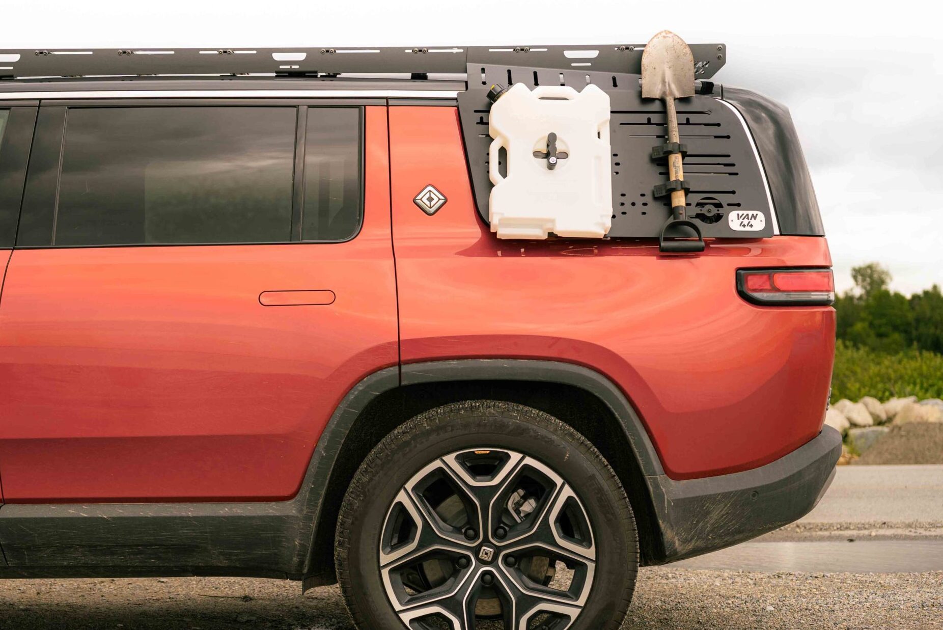 RIVIAN R1S MOLLE PANEL